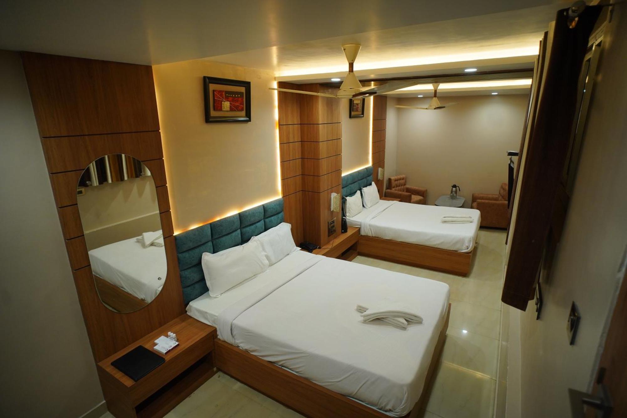 Hotel New Grand Диогар Екстериор снимка
