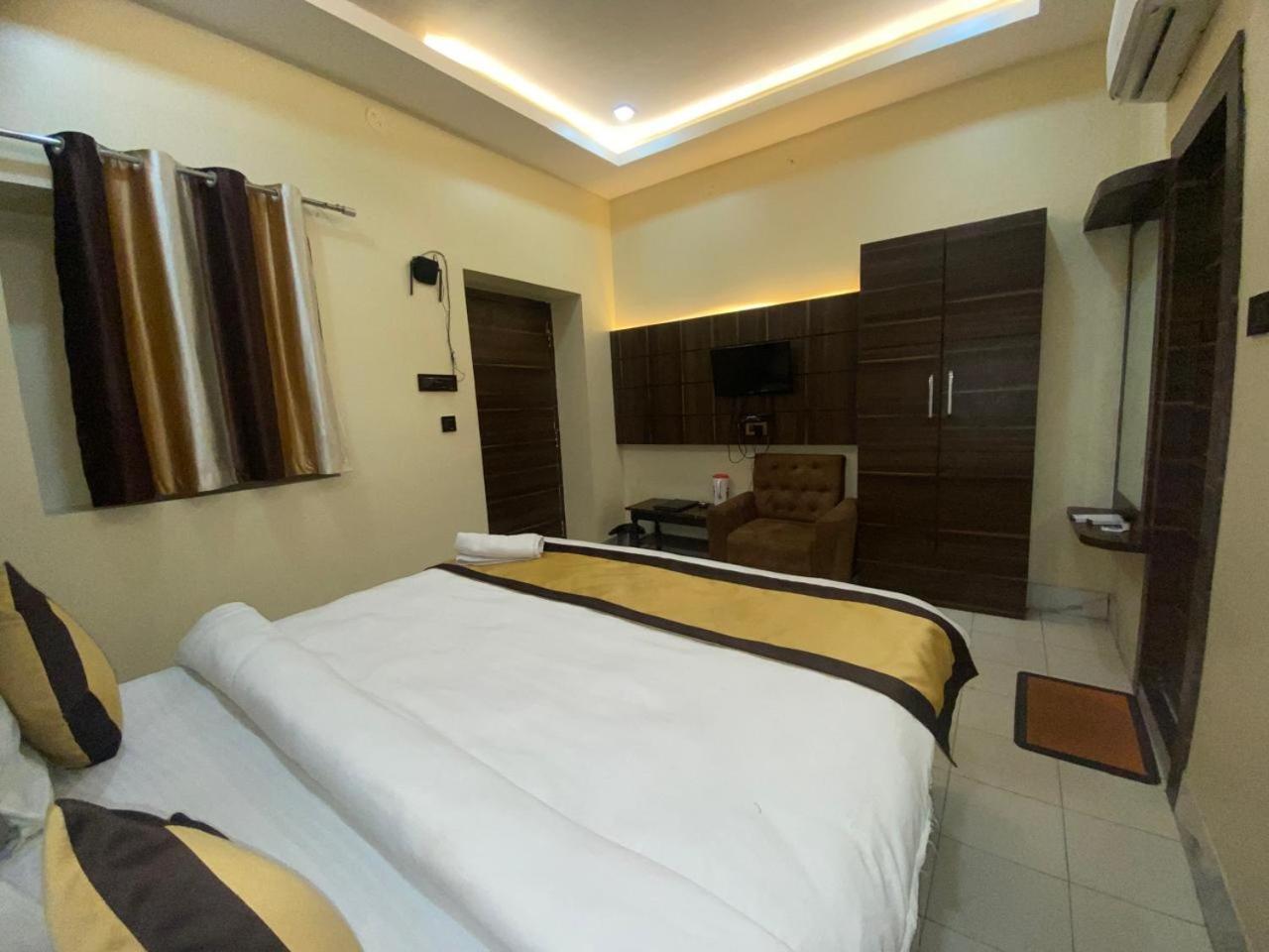 Hotel New Grand Диогар Екстериор снимка